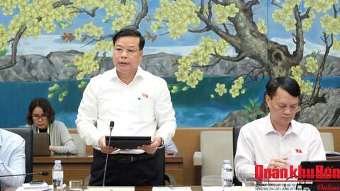 Đại biểu Quốc hội đoàn Nghệ An thảo luận các cơ chế, chính sách đột phá phát triển văn hoá Việt Nam