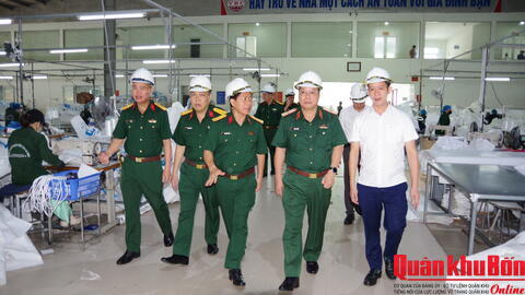Quân khu 4: Kiểm tra tại Tổng Công ty Hợp tác kinh tế
