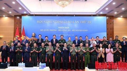 Phiên họp giữa ba Bộ Quốc phòng - Bộ Công an - Bộ Ngoại giao: Phối hợp để đáp ứng tốt hơn yêu cầu, nhiệm vụ “trọng yếu, thường xuyên” của quốc phòng, an ninh, đối ngoại