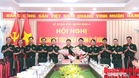 Bàn giao chức trách, nhiệm vụ Chính ủy Lữ đoàn Công binh 414