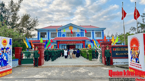 Cử tri đặc khu Cồn Cỏ thực hiện quyền công dân trong ngày bầu cử