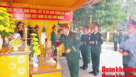 Sư đoàn 968 (Quân khu 4) truy điệu, an táng hài cốt liệt sĩ tìm thấy ở cao điểm 278, tỉnh Quảng Trị