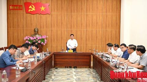 Đẩy nhanh tiến độ thực hiện dự án Đường bộ cao tốc Vinh - Thanh Thủy, mục tiêu phải khởi công trong tháng 5