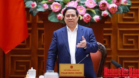 Thủ tướng kêu gọi nhân dân bình tĩnh, không hoảng hốt trước tình hình xăng dầu