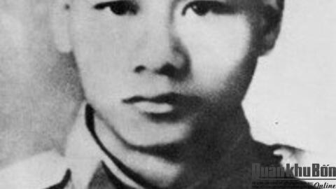 “Nhằm thẳng quân thù mà bắn”