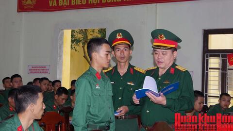 Bộ Chỉ huy Quân sự thành phố Huế kiểm tra, nắm tình hình tháng đầu ra quân huấn luyện