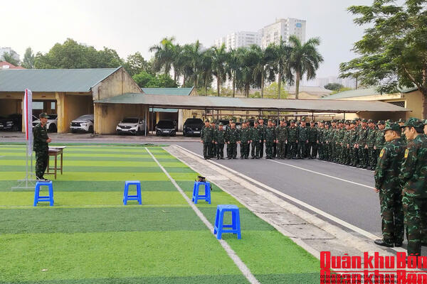 Học viện Chính trị tổ chức luyện tập bắn súng K54 cho sĩ quan năm 2026