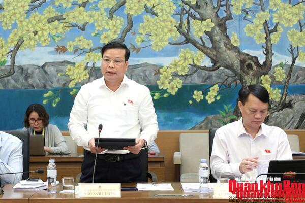 Đại biểu Quốc hội đoàn Nghệ An thảo luận các cơ chế, chính sách đột phá phát triển văn hoá Việt Nam