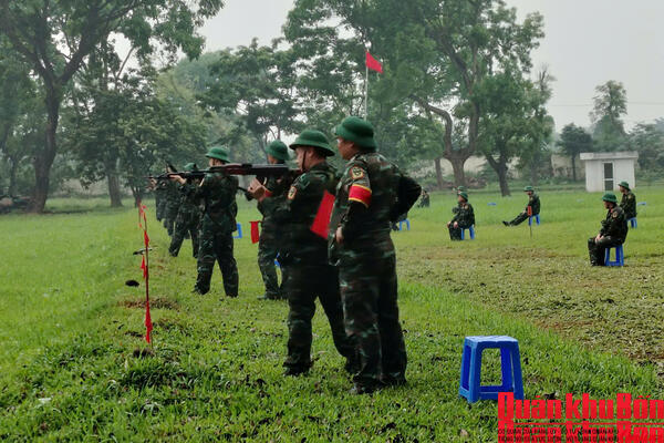 Học viện Chính trị kiểm tra bắn đạn thật năm 2026