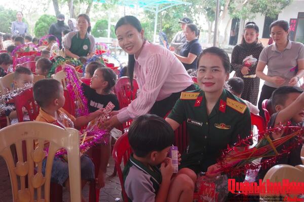 Vượt khó để lan tỏa yêu thương