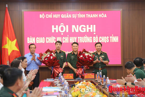 Thanh Hoá bàn giao chức vụ Chỉ huy trưởng Bộ Chỉ huy Quân sự tỉnh
