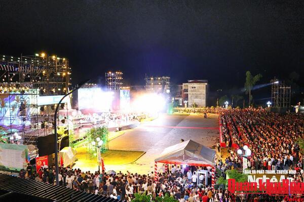 Khai mạc Lễ hội Làng Sen năm 2026 với chương trình nghệ thuật đặc sắc