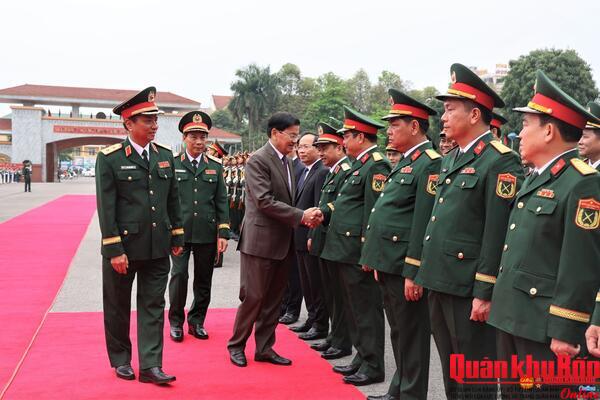 Quân khu 4 và các đơn vị, địa phương Lào: Làm sâu sắc hơn quan hệ đoàn kết, hữu nghị