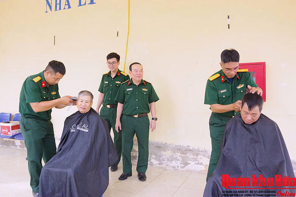 Kho K55 (Cục Hậu cần - Kỹ thuật Quân khu 4) tổ chức nhiều hoạt động tri ân nhân kỷ niệm 79 năm Ngày Thương binh - Liệt sĩ