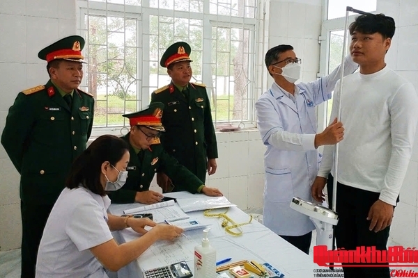 Những lý do chính đáng được vắng mặt khám sức khỏe nghĩa vụ quân sự