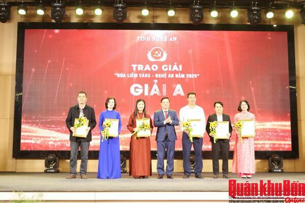 Báo Quân khu 4 đạt 04 giải Giải Búa liềm vàng Nghệ An năm 2025