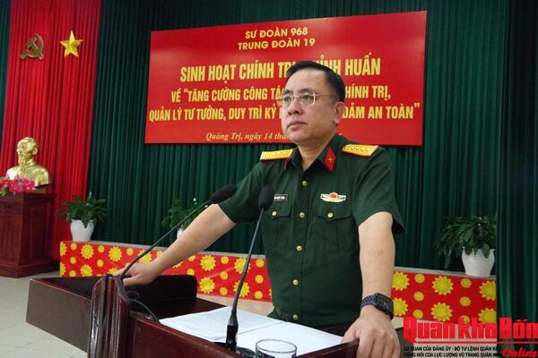 Trung đoàn 19 (Sư đoàn 968) tổ chức sinh hoạt chính trị, “chỉnh huấn” thực hiện Chỉ thị 76