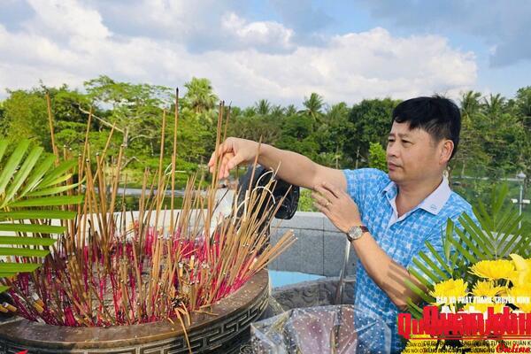 Hội Nhà báo Nghệ An tổ chức hành trình về nguồn, tri ân tại đất lửa Quảng Trị