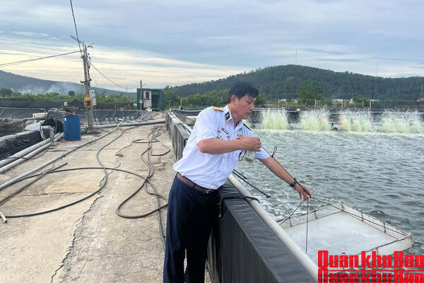 Cựu binh làm giàu từ nuôi tôm