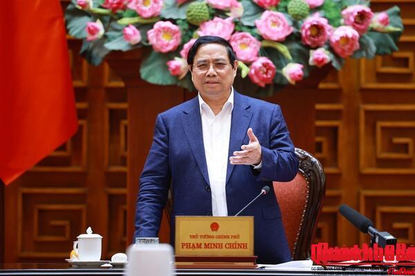 Thủ tướng kêu gọi nhân dân bình tĩnh, không hoảng hốt trước tình hình xăng dầu