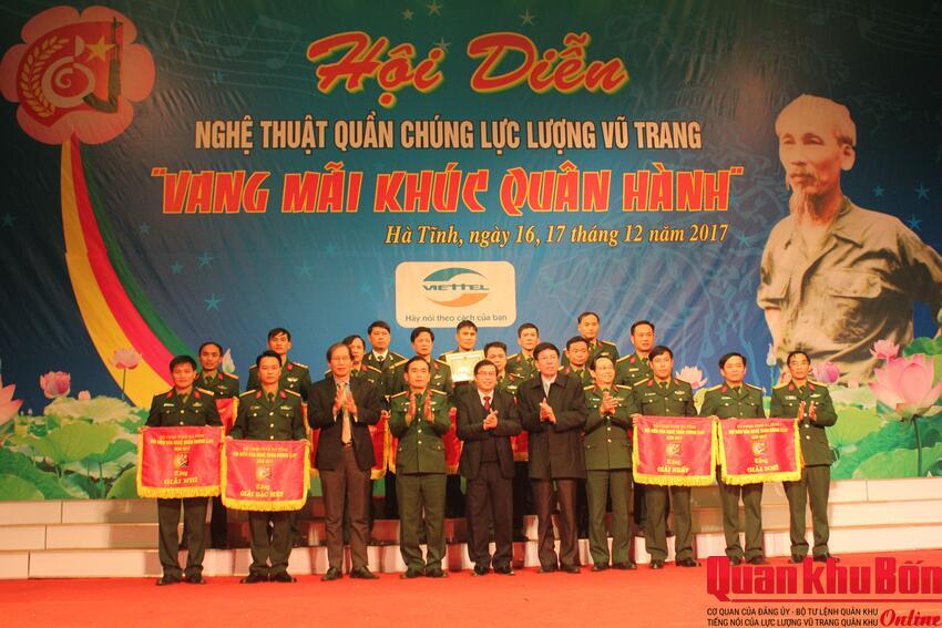 Hội diễn văn nghệ quần chúng LLVT Hà Tĩnh năm 2017 thành công, đạt chất lượng tốt.