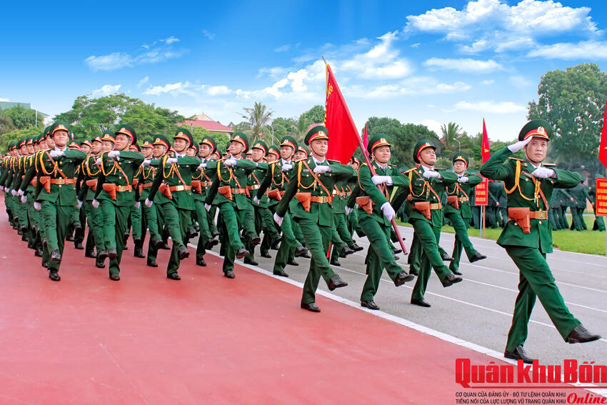 TRUYỀN THỐNG VẺ VANG CỦA LỰC LƯỢNG VŨ TRANG QUÂN KHU 4