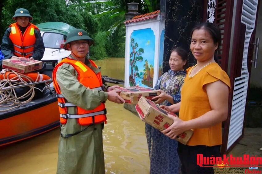 Hỗ trợ khẩn cấp người dân bị thiệt hại do mưa lũ tại Nghệ An và Hà Tĩnh