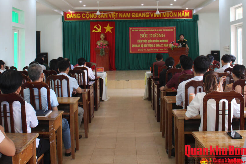 Tỉnh Quảng Trị: Bồi dưỡng kiến thức Quốc phòng, An ninh cho đối tượng 3