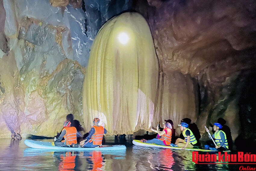 Tỉnh Quảng Bình: Phát hiện hang động mới tại xã Trường Sơn, huyện Quảng Ninh