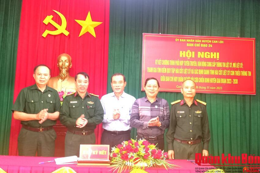 Ký kết Chương trình phối hợp tuyên truyền, cung cấp thông tin liệt sĩ, mộ liệt giai đoạn 2023-2030