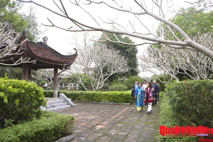 Nhiều hoạt động kỷ niệm 245 năm năm sinh danh nhân Nguyễn Công Trứ