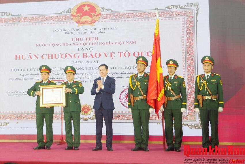 Tỉnh Quảng Trị: Tổ chức Gặp mặt truyền thống kỷ niệm 80 năm Ngày thành lập Quân đội Nhân dân Việt Nam và trao tặng Huân chương Bảo vệ Tổ quốc hạng Nhất