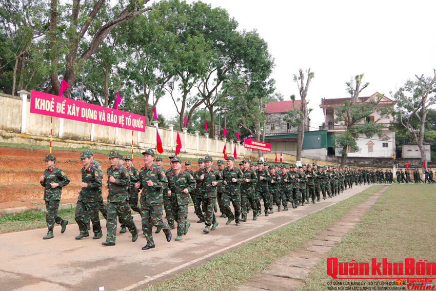 Sư đoàn 324 (Quân khu 4): Hưởng ứng ngày chạy thể thao CISM kết hợp chạy OLYMPIC năm 2025