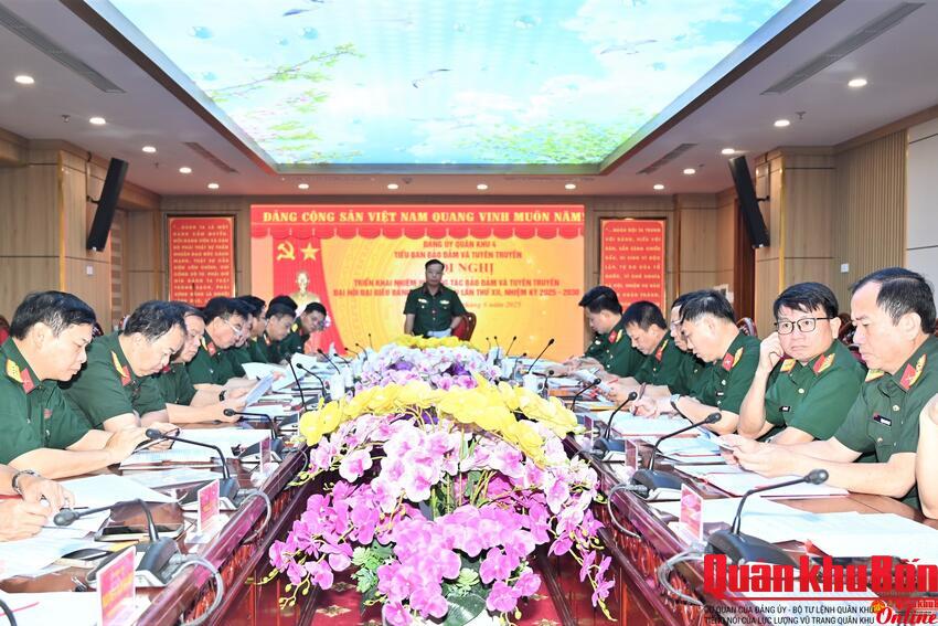 Chuẩn bị tốt công tác bảo đảm và tuyên truyền Đại hội Đảng bộ Quân khu lần thứ XII