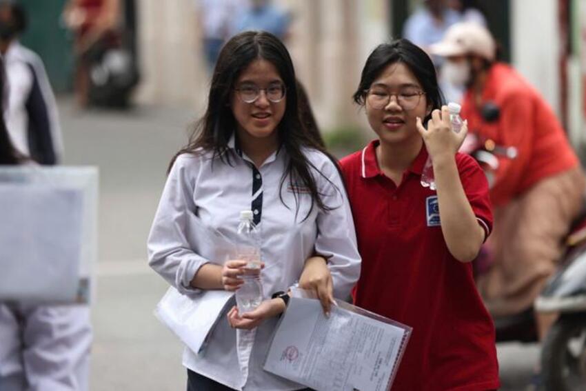 Chiều 6/7, Bộ Giáo dục và Đào tạo công bố đáp án chính thức các môn thi tốt nghiệp THPT