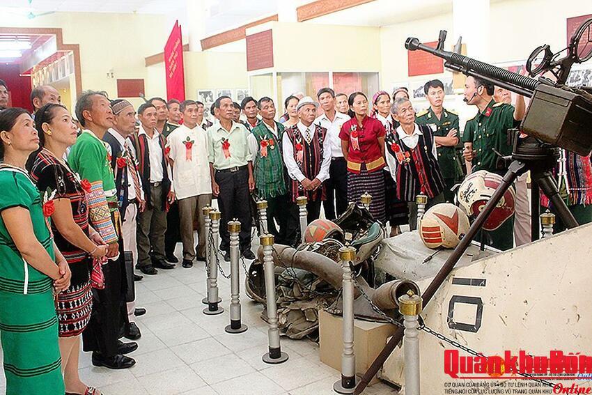 Đẩy mạnh tuyên truyền kỷ niệm 80 năm Ngày truyền thống Cục Chính trị Quân khu 4