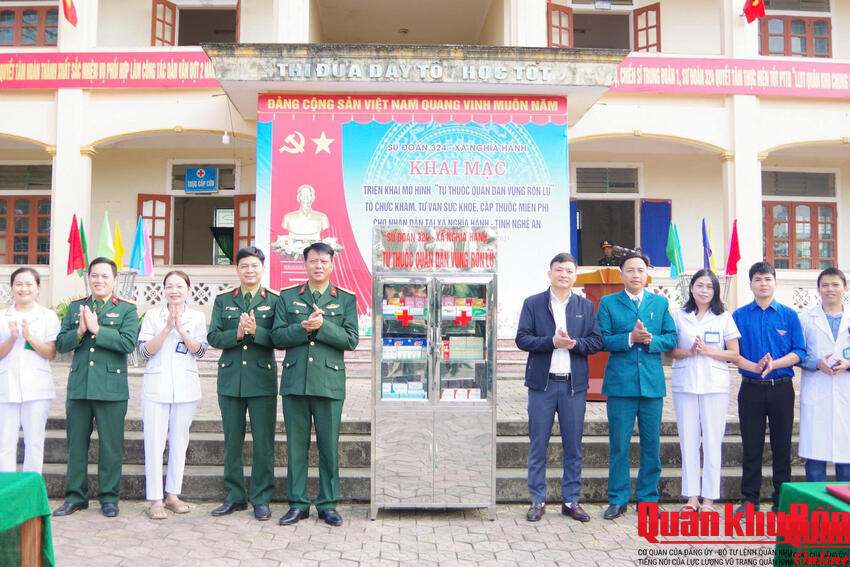 Sư đoàn 324 (Quân khu 4) triển khai mô hình “Tủ thuốc quân dân vùng rốn lũ”