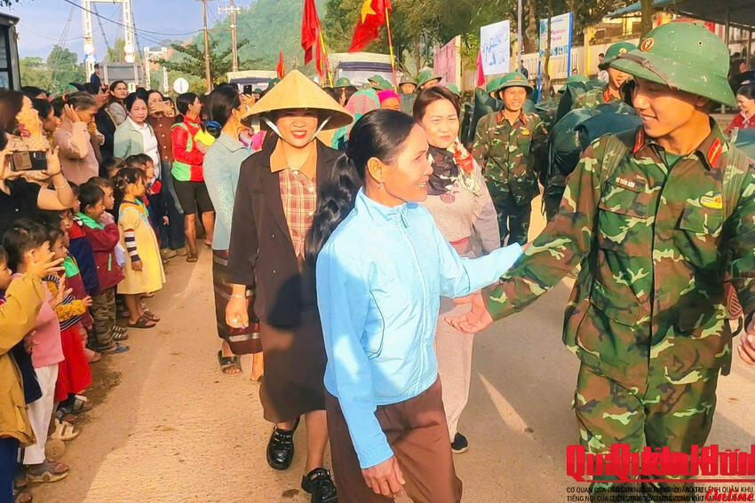 Sư đoàn 968 (Quân khu 4) hoàn thành tốt đợt công tác dân vận tại xã Bến Quan