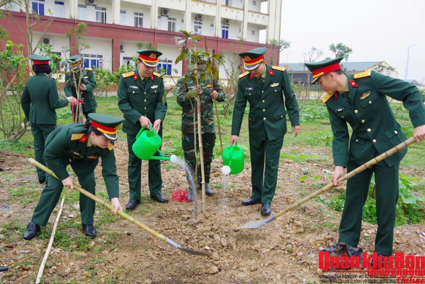 Bộ Chỉ huy Quân sự tỉnh Hà Tĩnh phát động “Tết trồng cây đời đời nhớ ơn Bác Hồ” xuân Bính Ngọ 2026