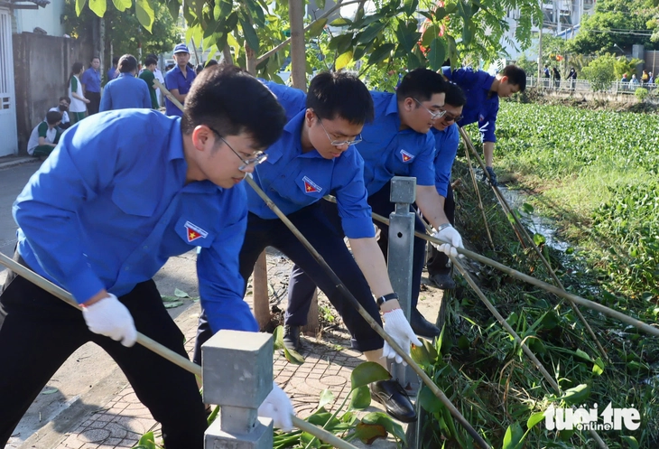 Tháng Thanh niên có từ khi nào?