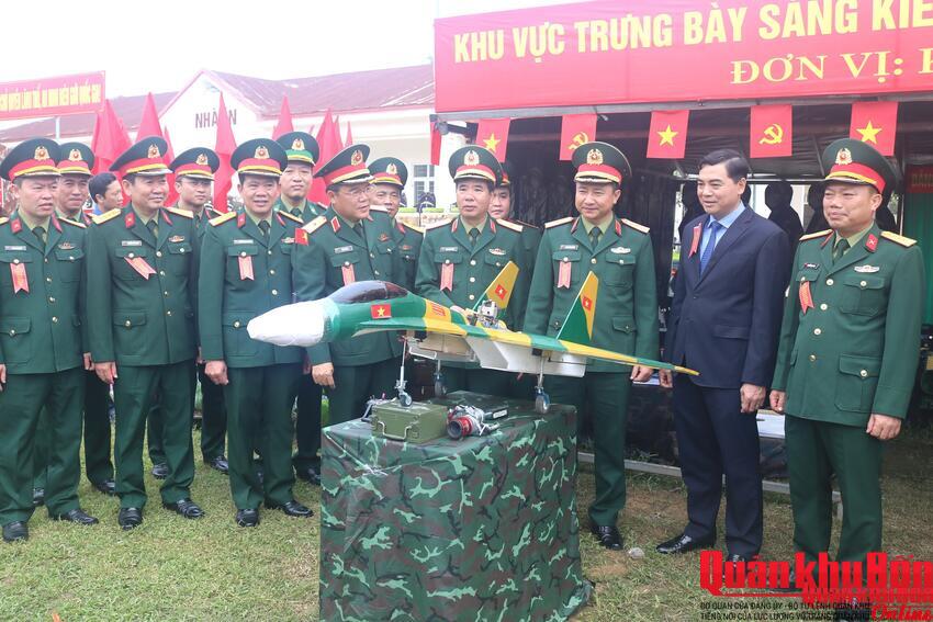 Thiếu tướng Đoàn Xuân Bường dự Lễ ra quân huấn luyện của Bộ Chỉ huy Quân sự tỉnh Thanh Hóa