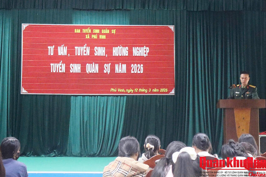 Ban Tuyển sinh quân sự xã Phú Vinh, thành phố Huế tuyên truyền, tư vấn, hướng nghiệp tuyển sinh quân sự năm 2026