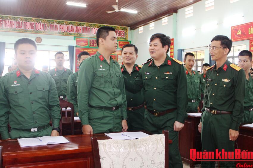 Quân khu 4: Kiểm tra huấn luyện tại thành phố Huế