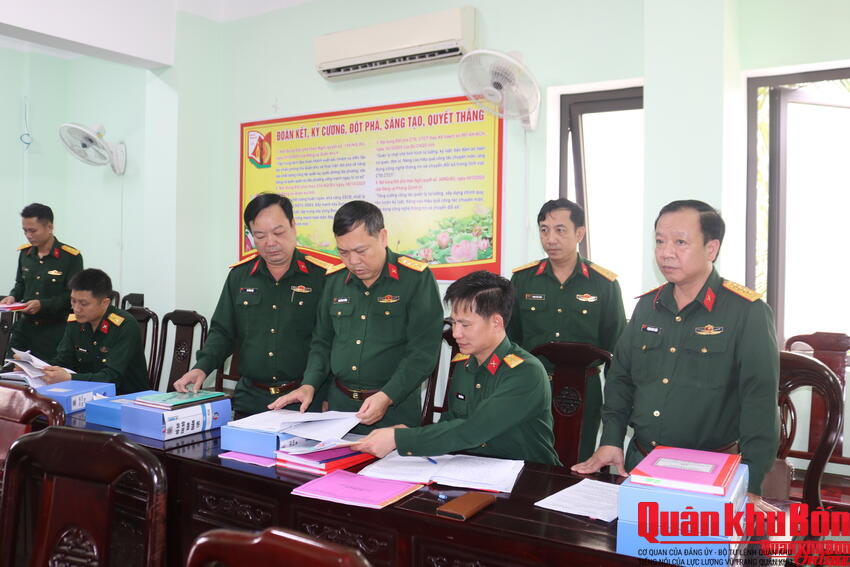 Quân khu 4: Kiểm tra hoạt động công tác Đảng, công tác chính trị của Bộ Chỉ huy Quân sự tỉnh Quảng Trị