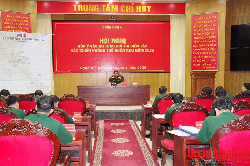 Hội nghị góp ý vào dự thảo Chỉ thị Diễn tập tác chiến phòng thủ Quân khu năm 2026.