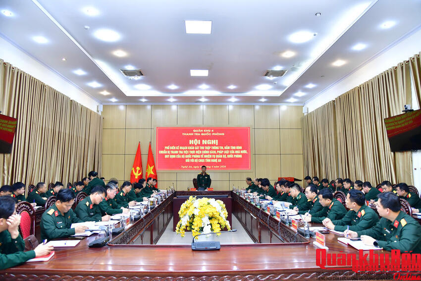 Thanh tra Quốc phòng Quân khu 4 làm việc tại Bộ Chỉ huy Quân sự tỉnh Nghệ An