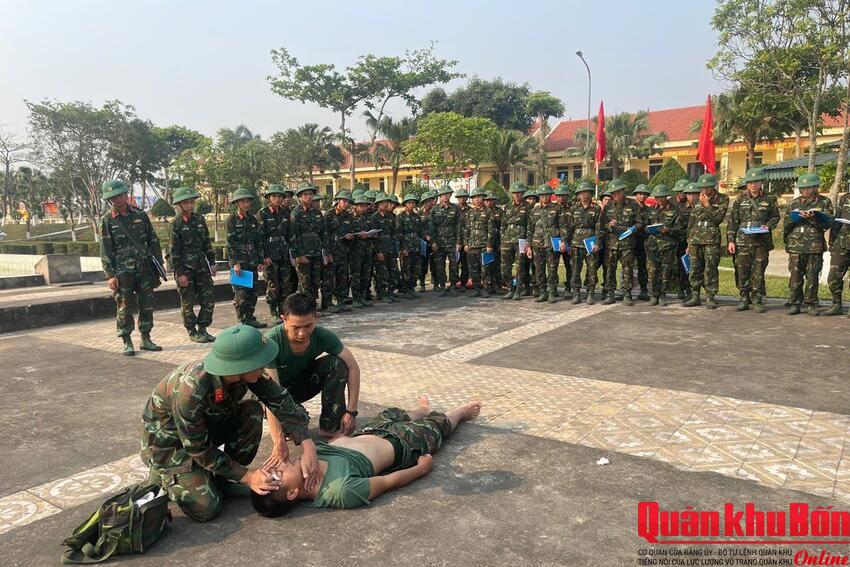 Lữ đoàn Pháo binh 16 (Quân khu 4): Tập huấn cứu hộ, cứu nạn và phòng, chống say nắng, nóng