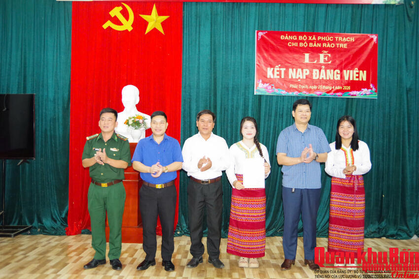 Gieo “hạt giống đỏ” ở Bản Rào Tre