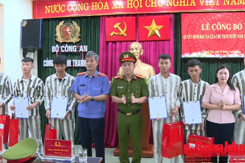 Thanh Hóa: Công bố, trao quyết định giảm án cho phạm nhân dịp 30/4