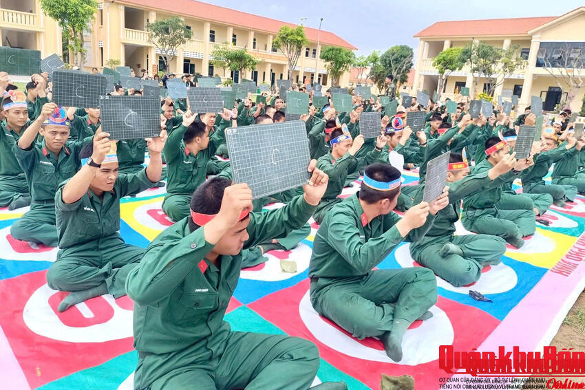 Lữ đoàn Phòng không 283 sôi nổi hoạt động ngày lễ